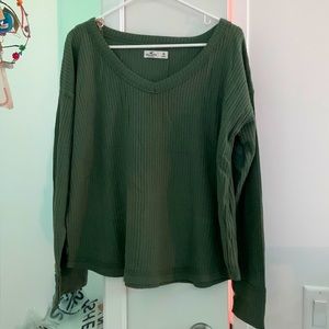 Hollister olive green waffle knit long sleeve tee (size medium) - comfy!